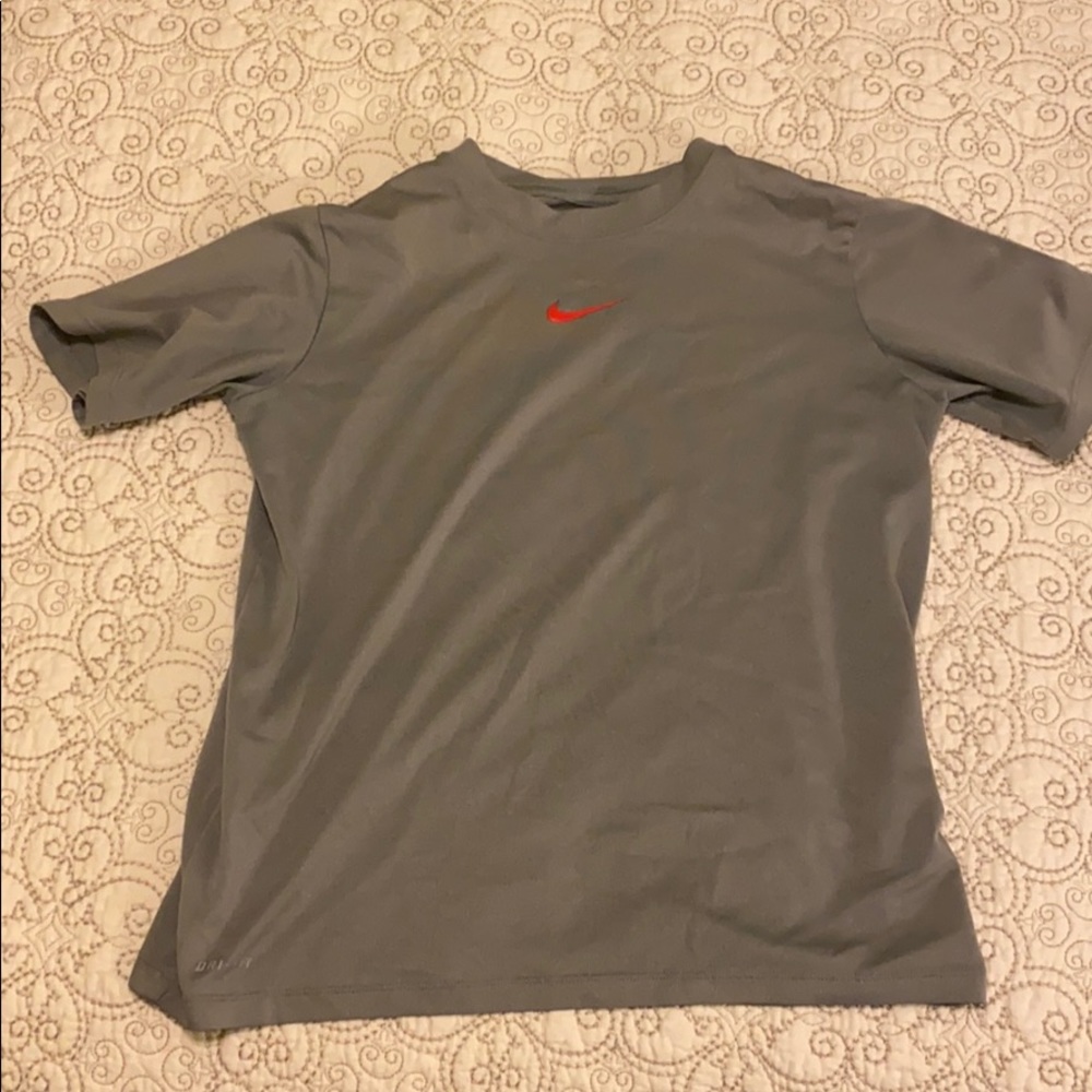 Nike t-shirt
